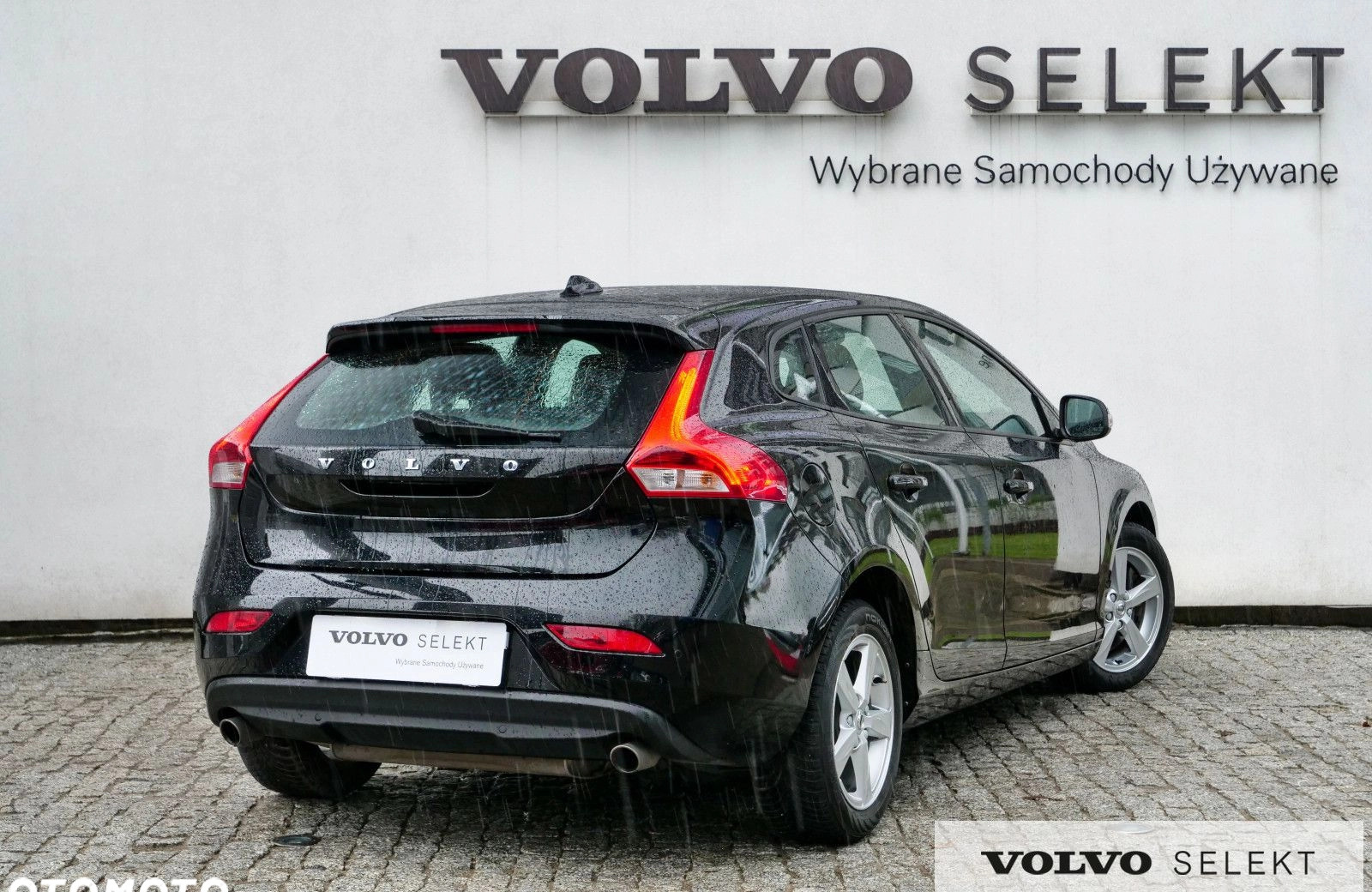 Volvo V40 cena 79900 przebieg: 63687, rok produkcji 2019 z Dukla małe 631
